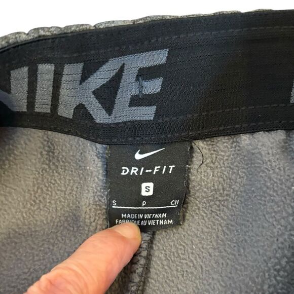 Nike Dri Fit Therma Tapered Pants Joggers Heathered Gray Mens Small - Picture 7 of 11
